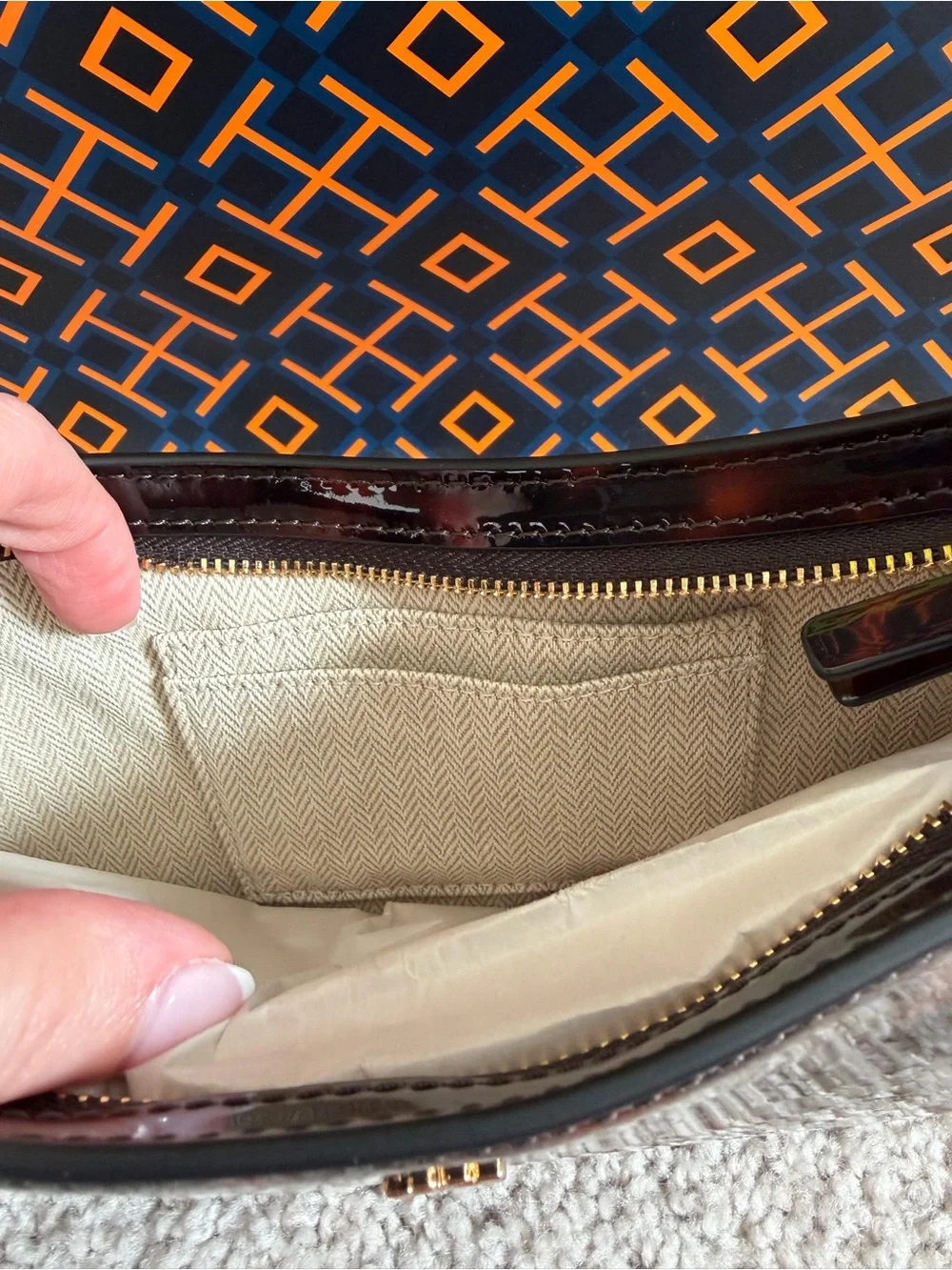Tory Burch Emerson Tortoise Patent Shoulder Bag